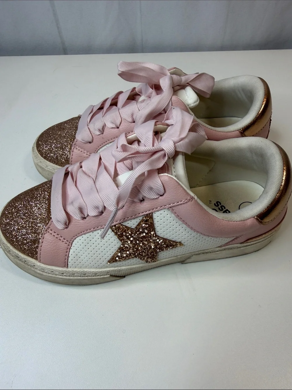 Art Class Girls Size 2 Pink Rose Gold Glitter Star Sneakers